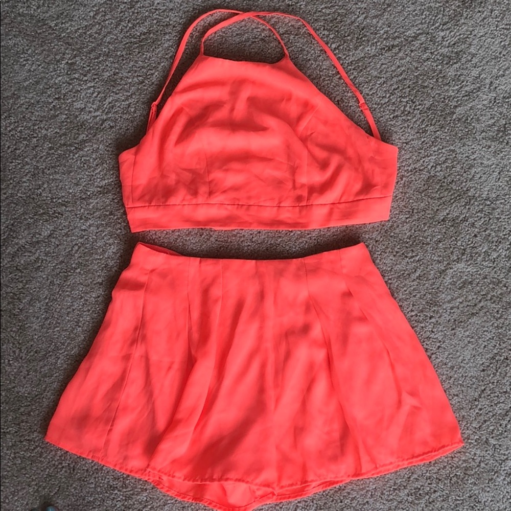 Crop Set Coral